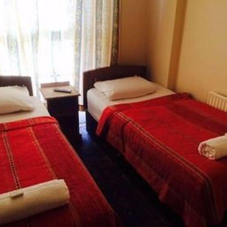 Golden Star Hotel Лондон Экстерьер фото